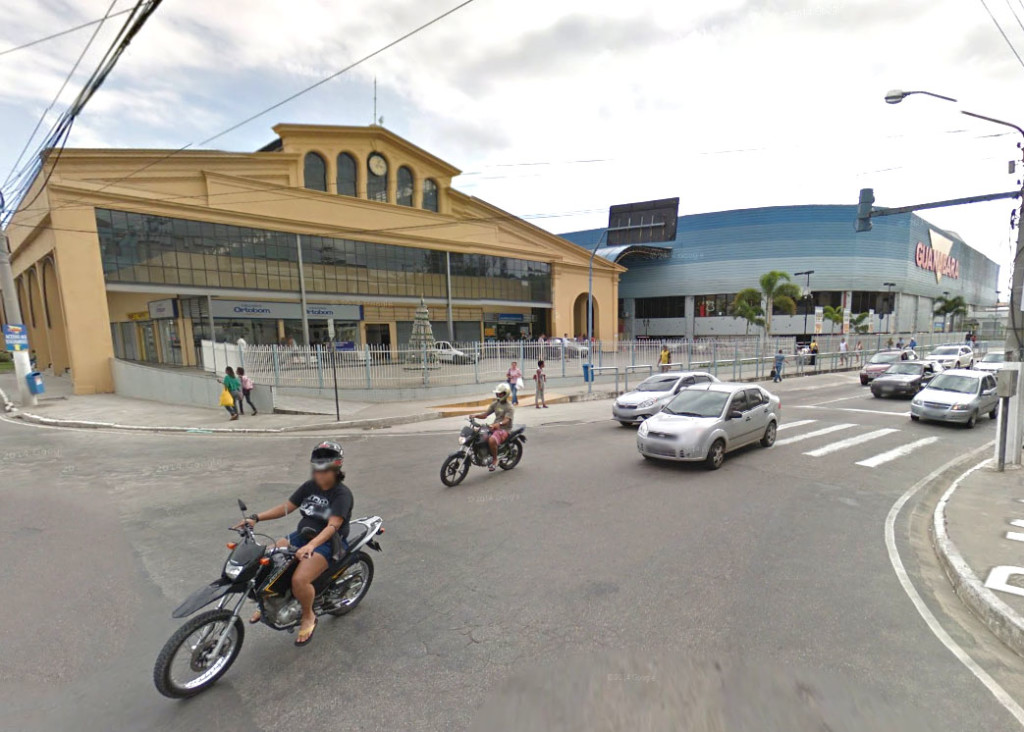 Niterói terá esquema de trânsito para aniversário de supermercado (Foto: Google Street View)