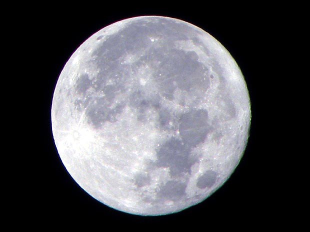 Fenômeno da 'lua azul' é quando o mesmo mês tem duas luas cheias (Foto: Reprodução / EPTV)