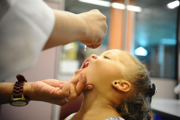 vacinacao polio