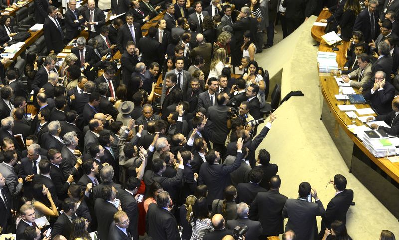 Sessão para votação dos integrantes da comissão especial destinada a dar parecer sobre o pedido de impeachment da presidente Dilma. Com 39 integrantes a chapa 2 venceu (Valter Campanato/Agência Brasil)