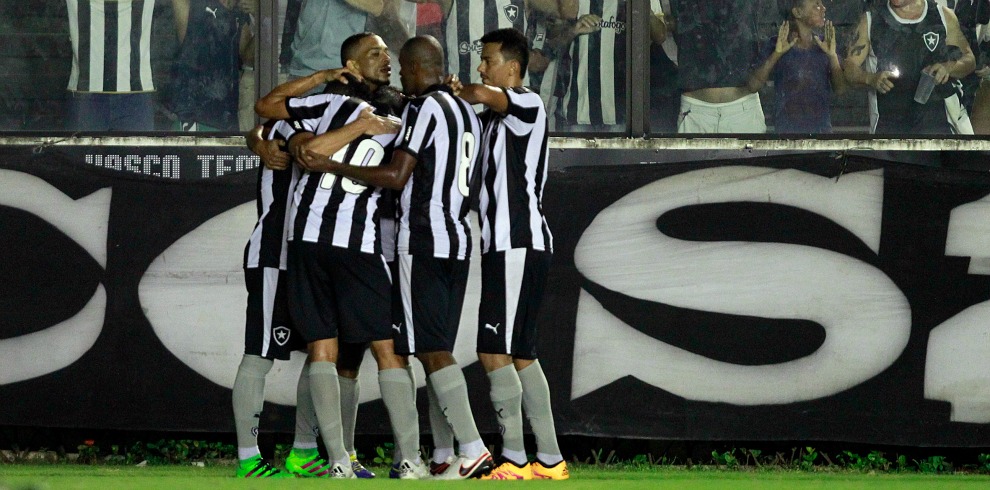 Com dificuldades, Botafogo vence Portuguesa da Ilha, em São Januário. Vitor Silva / SSPress / Botafogo