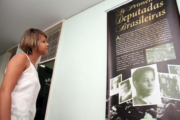 Exposição sobre violência contra a mulher busca conscientização