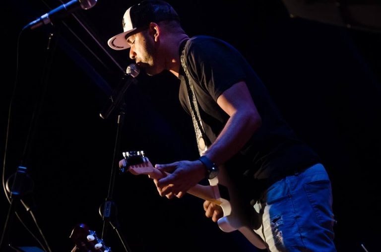 Samba, soul e batuque no Teatro Palhaço Carequinha