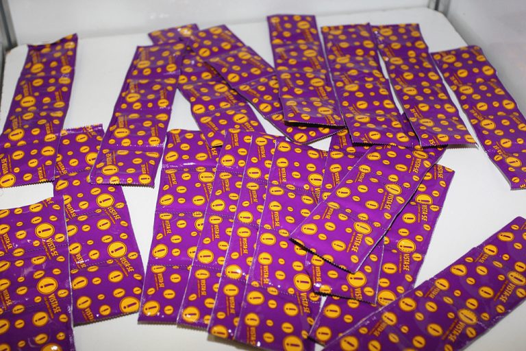 Itaboraí vai distribuir camisinha durante o Carnaval