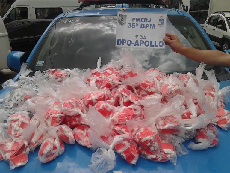 PM apreende 10kg de cocaína em São Gonçalo