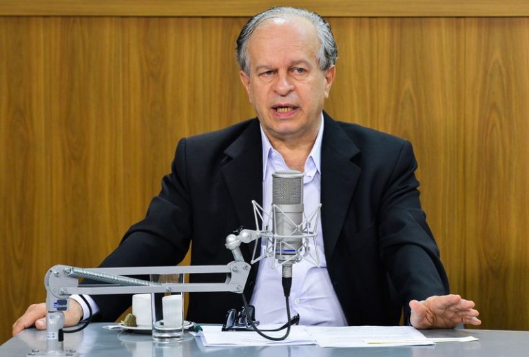 Ministro da Educação garante que todos os contratos do Fies serão renovados