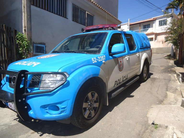 Detenção por tráfico de drogas em São Gonçalo e carros recuperados em Itaúna
