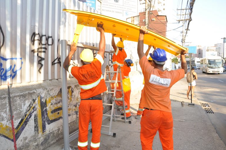 Prefeitura de Niterói inicia segunda etapa de instalação de abrigos de ônibus na cidade