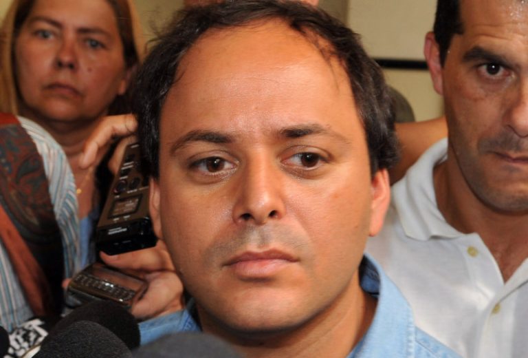 Prefeito aparece, reclama de ausência do estado e pede BPM exclusivo para Niterói