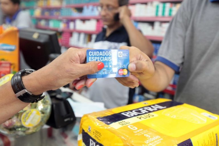 Programa que permite a compra de fraldas geriátricas é ampliado