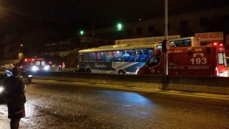 onibus viaduto