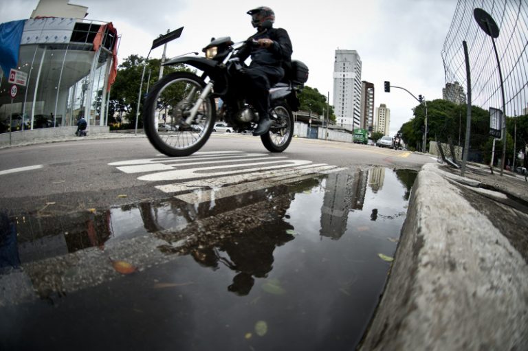 Internações por acidentes de motos mais que dobram em cinco anos