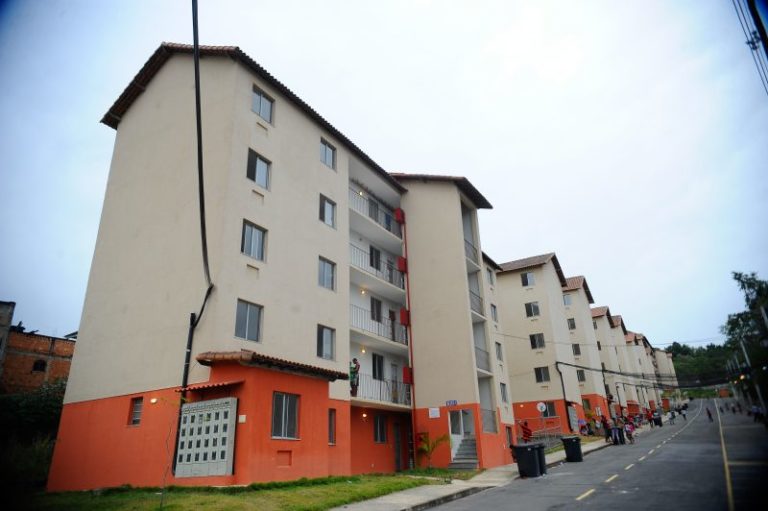 Condomínio invadido do Minha Casa, Minha Vida, no Rio