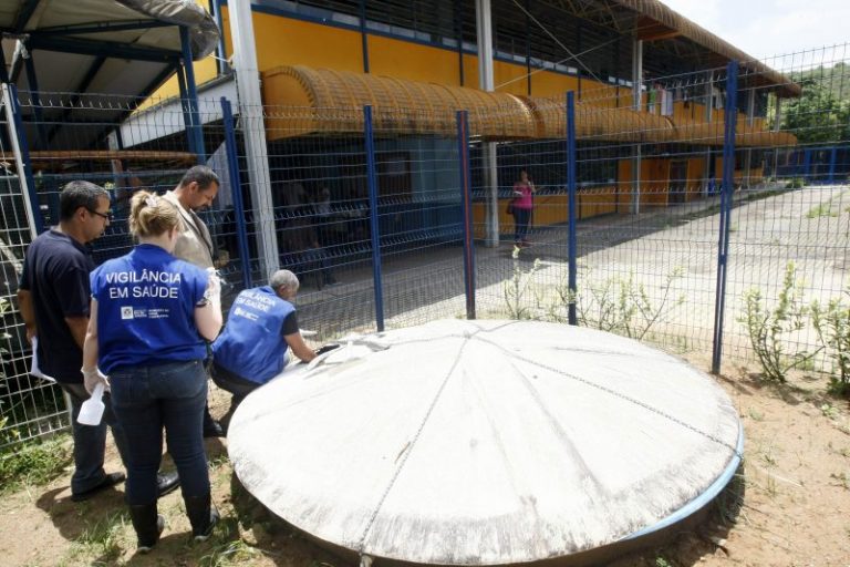 Secretaria de Estado de Saúde realiza teste de água no município de Xerém.