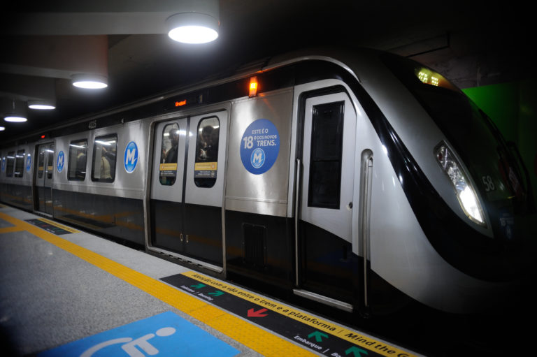 Governo inaugura nova estação de metrô na Tijuca.