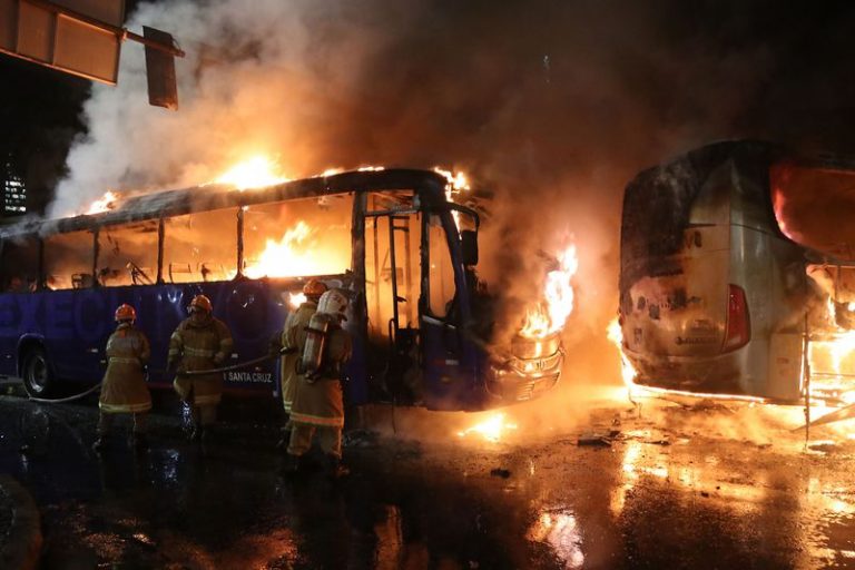 onibus queimado rj