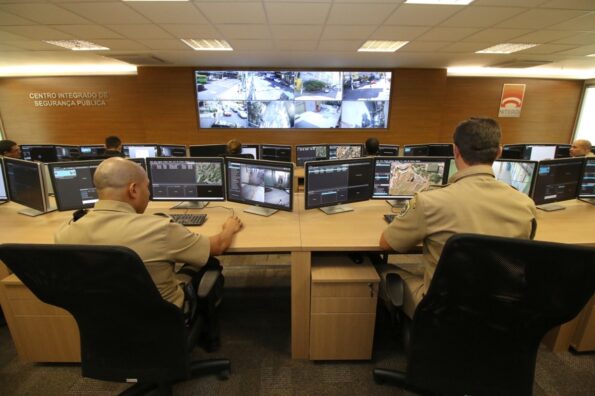 15875924-d66f-4df2-b392-ce3c380b48f3