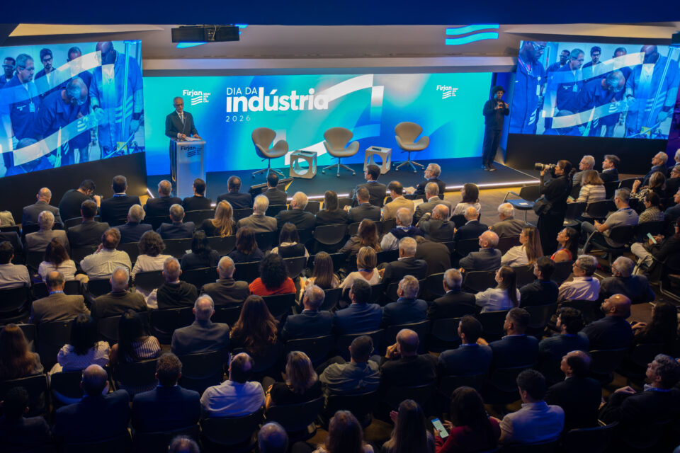 Presidente da Firjan, Luiz Césio Caetano, em discurso no evento em comemoração ao Dia da Indústria - Crédito foto Paula Johas - Firjan