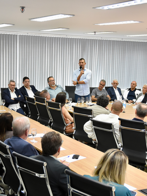 douglas ruas e prefeitos