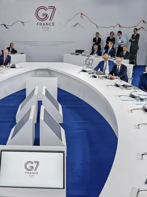g7