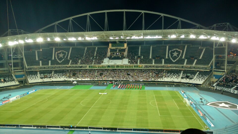Vista externa do Estádio Olímpico Nilton Santos, casa do Botafogo, no Engenho de Dentro, Zona Norte do Rio
