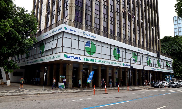 Prédio sede do Detran-RJ, no Centro do Rio de Janeiro